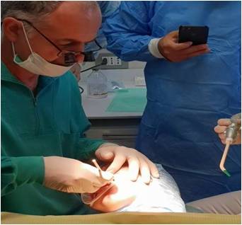Dr. Nanni corso di parodontologia resettiva a cielo aperto con laser a diodo
